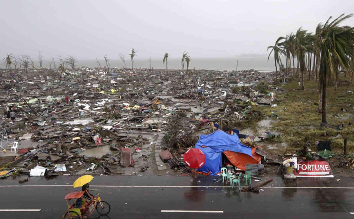 Typhoon Sarika: 2 killed, thousands stranded in northeastern Philippines